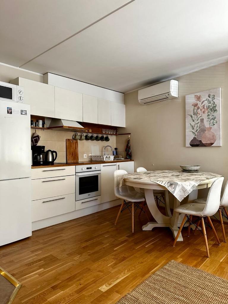 Tolli Apartment Kuressaare Esterno foto